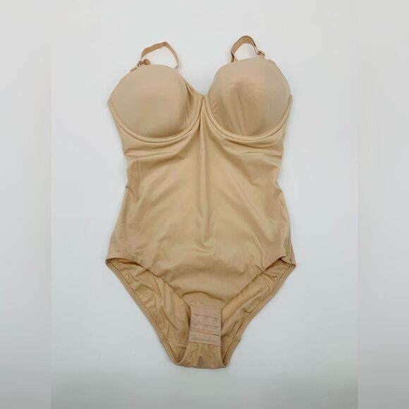 Wacoal | red carpet strapless Shapeware bodysuit in nude - Picture 2 of 8